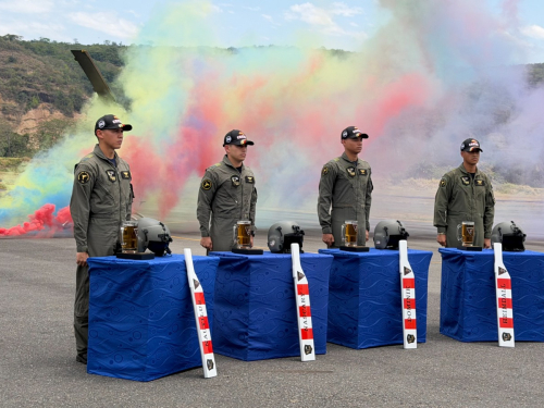 Así se entrena un piloto militar: el rigor detrás del primer vuelo 