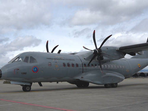 Una misión desde el aire: C-295 y GROEA entrenan para atender emergencias