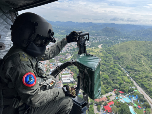la Fuerza Aeroespacial Colombiana, despliega sus capacidades en el plan Democracia.