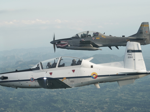 Aeronaves A-29 Supertucano y Texan T6 