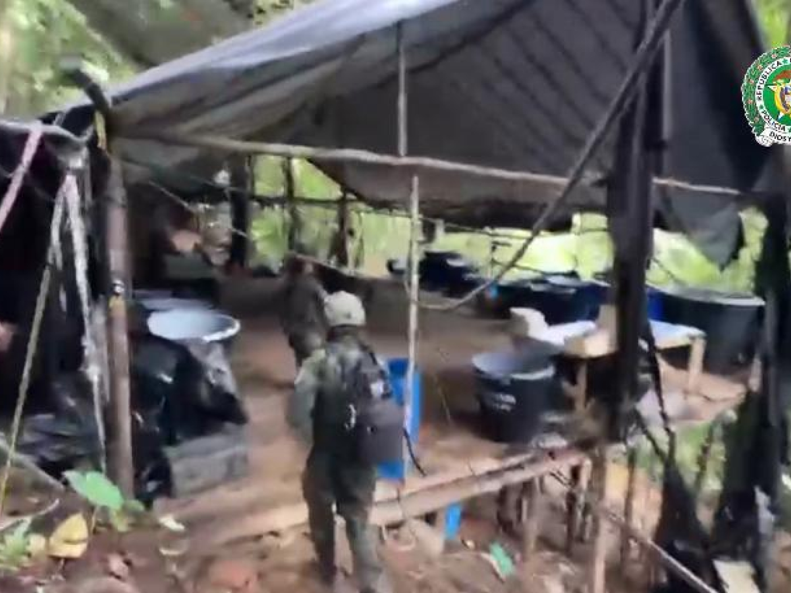 Fuerza Aérea Colombiana y Policía Nacional desmantelan laboratorio de cocaína en Sonsón, Antioquia