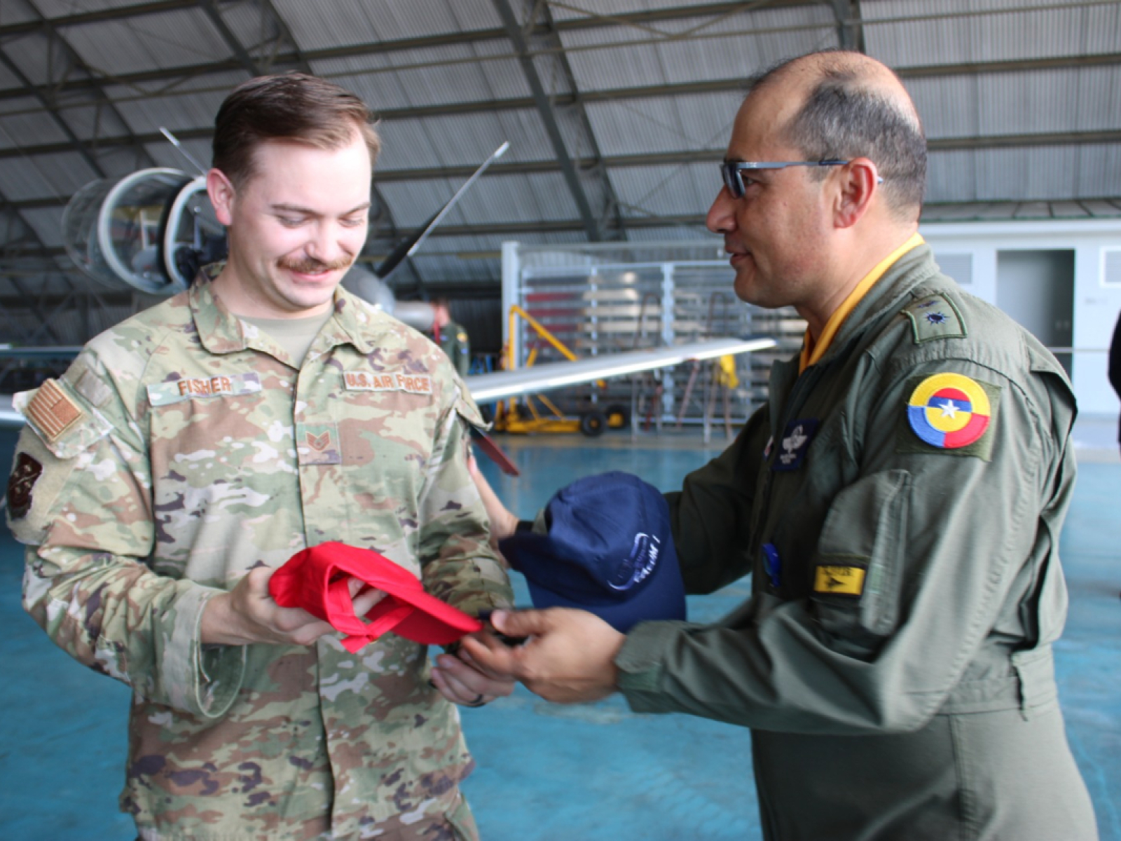Reunión con la Fuerza Aérea de Estados Unidos para optimizar capacidades y avances en seguridad regional