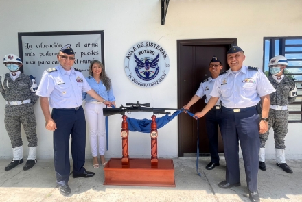 Inaugurada Aula para la educación de los soldados de la Fuerza Aérea Colombiana