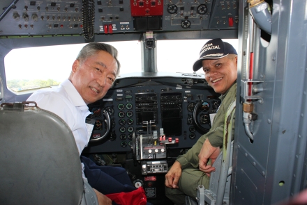Visita del embajador de la República de Corea al Comando Aéreo de Combate No.1
