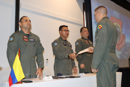 Clausura VII Congreso Internacional: Transición del Entrenamiento al Vuelo por Competencias