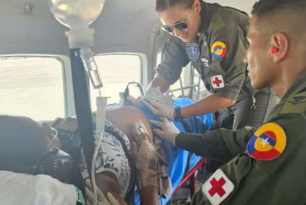 Fuerza Aeroespacial trasladó a gestante en estado crítico desde Providencia