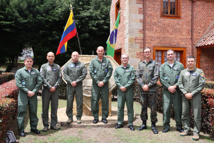 Reunión Bilateral con la Fuerza Aérea Brasilera fortalece cooperación regional