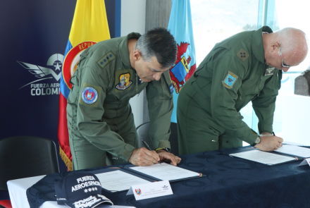 Nuevo impulso a la cooperación con la Fuerza Aérea Brasileña