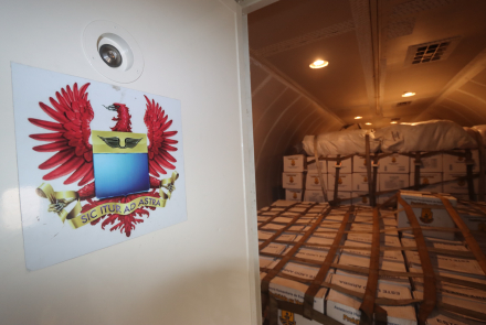 Continúa el transporte de ayudas humanitarias para Inírida, Guainía