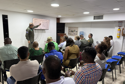 Socialización de proyecto para mejorar conectividad aérea en el archipiélago