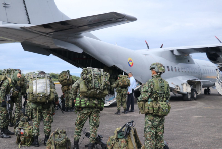 Transporte de tropa refuerza la seguridad en el Guaviare  