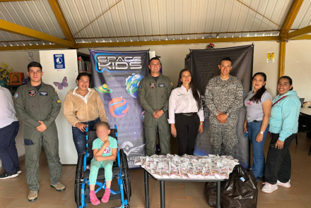 Habitantes de Icononzo reciben beneficios gracias al trabajo de la Fuerza Aeroespacial Colombiana