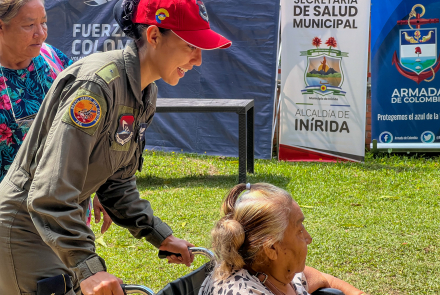 Sonrisas que iluminan la vocación de servicio en el oriente colombiano