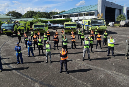 Futuros bomberos recibieron entrenamiento especializado en emergencias aeronáuticas