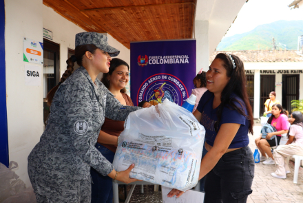 Ciudadanos vulnerables de Vijes recibieron apoyo humanitario