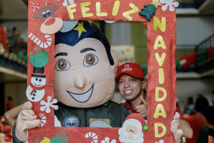 Unidos por la gratitud y el servicio en el Archipiélago