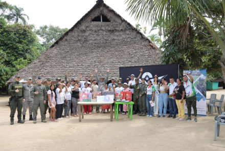 La alegría de la novena navideña iluminó a Solano con más de 1.500 regalos