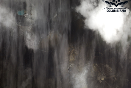 Vigilancia y reconocimiento aéreo sobre el volcán Puracé en el Cauca