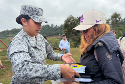 Más de 120 kits escolares apoyan la educación en Marinilla, La Ceja y Rionegro
