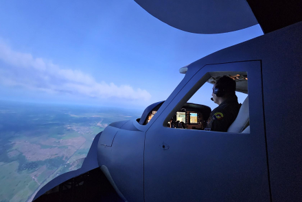 Formación de Pilotos se fortalece con simulador de la aeronave C-208 Caravan en Casanare