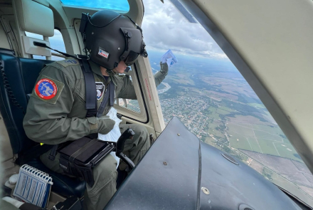 Desde el aire se impulsa la prevención del reclutamiento a menores