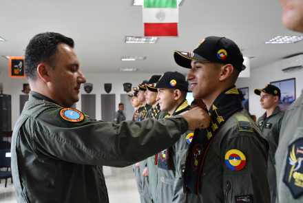 Disciplina y técnica impulsan a doce alféreces en su camino al vuelo
