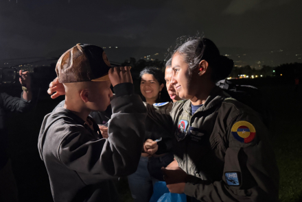 Entre alas y esperanza: traslado aéreo hace realidad el sueño de un niño