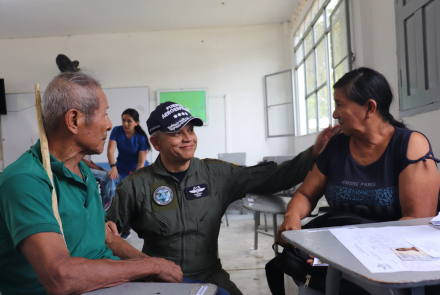 En agradecimiento a la comunidad, Fuerza Aeroespacial lidera jornada médica y humanitaria en Leguízamo