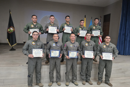 Instructores colombianos fortalecen capacidades de Defensa Aérea en Guatemala