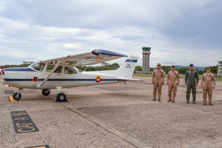 “Mi padre me acompaña en cada vuelo”, expresó nuevo piloto militar