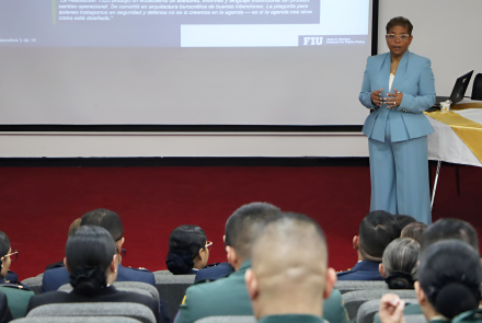 Oficina de Género FAC impulsa los aspectos humanos en las operaciones militares
