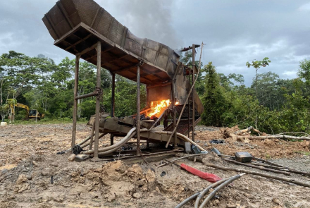 Despliegue militar en Putumayo desarticula infraestructura logística de minería criminal