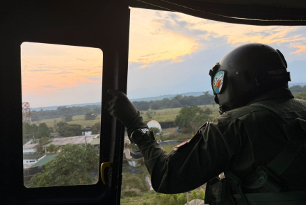 Vigilancia aérea previa a elecciones fortalece la seguridad en el suroriente colombiano
