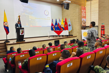 Fuerza Aeroespacial Colombiana fortalece conocimiento institucional sobre el Sistema Integral para la Paz