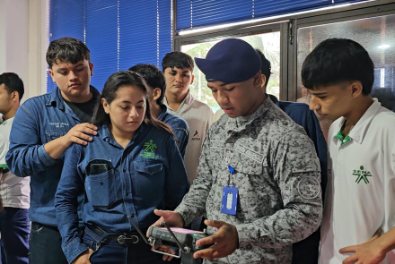 Jóvenes aprendices del SENA vivieron una experiencia aeronáutica en Casanare