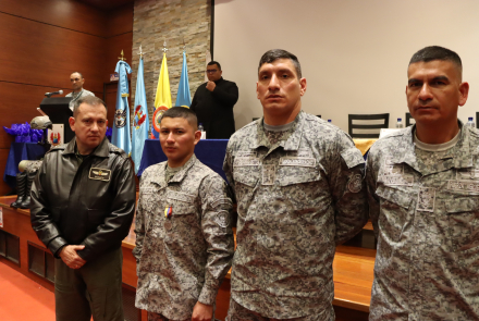 Jóvenes culminan su servicio militar con honor y compromiso patrio