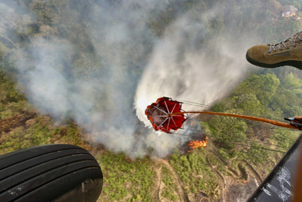 Más de 5.000 galones de agua descargados para combatir incendios en Antioquia