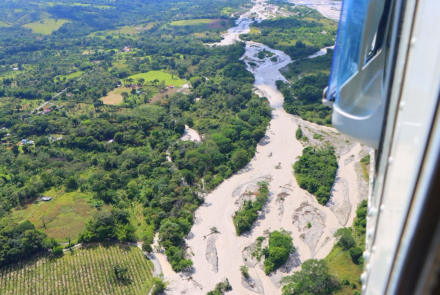 Fuerza Aérea vigila zonas afectadas por lluvias en el Meta