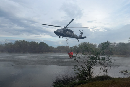 Últimas descargas aéreas cerraron fase de liquidación del incendio en Yumbo