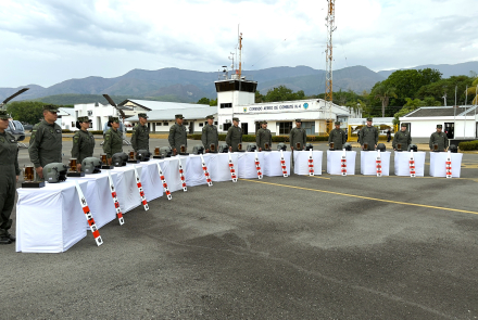 Así se forman 14 Oficiales del Ejército Nacional como pilotos de helicóptero 