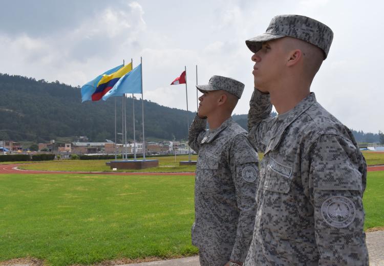 La Fuerza Aeroespacial abrió convocatorias para Oficial y Suboficial.