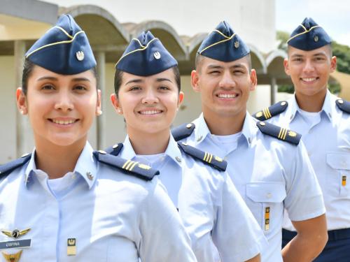 La Fuerza Aeroespacial Colombiana da la bienvenida a los 44 nuevos Cadetes del Curso de Oficiales Administrativos No. 52.