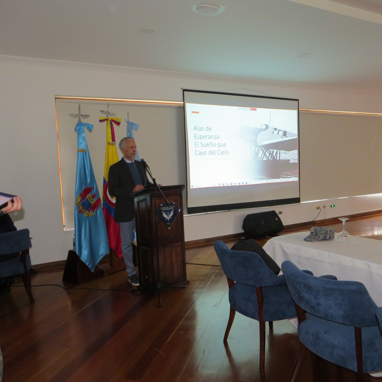 Segunda Sesión Academia Colombiana de Historia Aérea Segunda Sesión Academia Colombiana de Historia Aérea