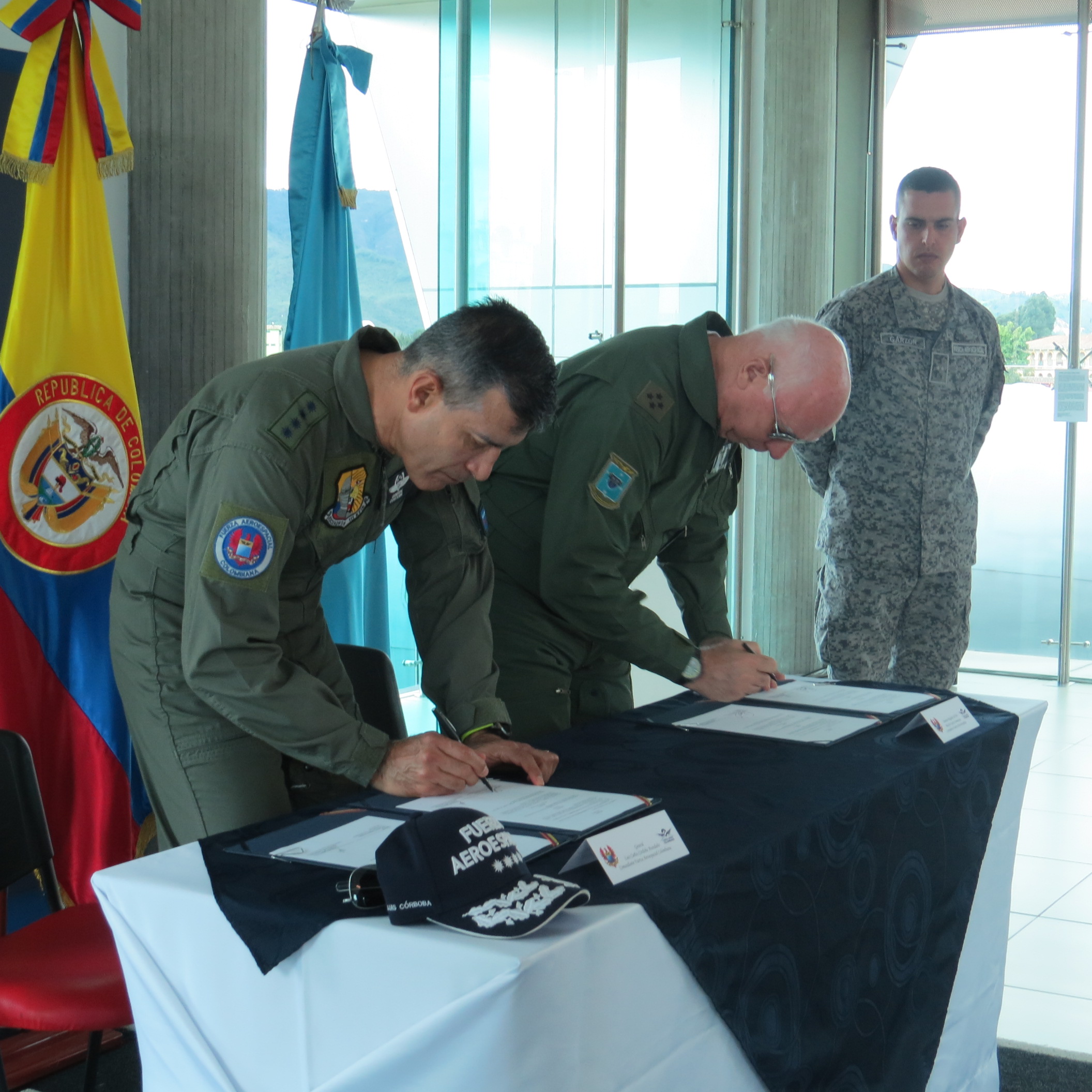 Visita Comandante Fuerza Aérea de Brasil Visita Comandante Fuerza Aérea de Brasil