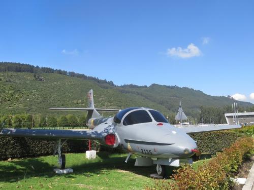 Tweet T-37C FAC 2135