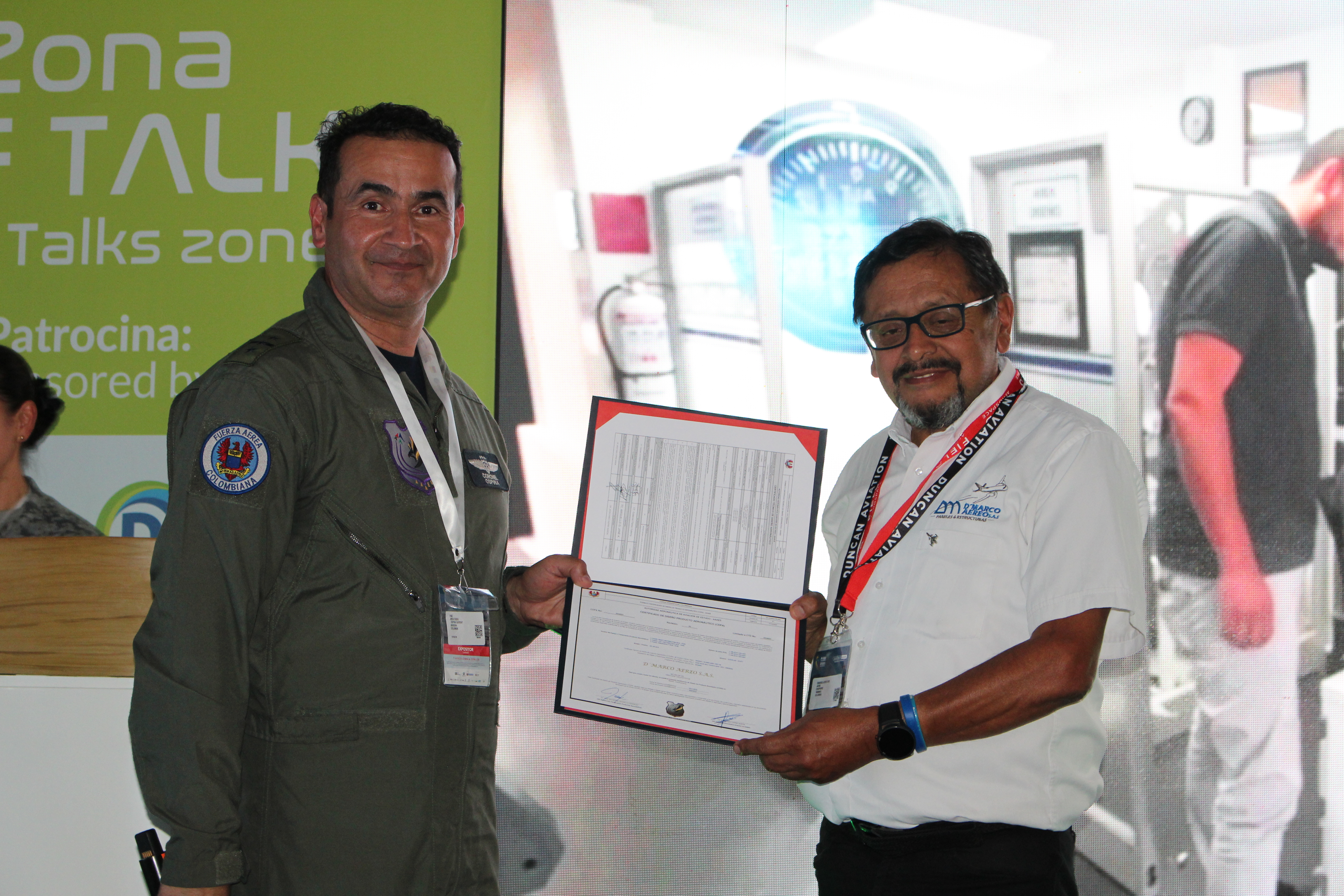 Ceremonia de entrega oficial de certificaciones aeronáuticas por parte de la Autoridad Aeronáutica de Aviación de Estado – F-AIR 2025 Ceremonia de entrega oficial de certificaciones aeronáuticas por parte de la Autoridad Aeronáutica de Aviación de Estado – F-AIR 2025